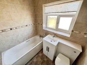 Bathroom - click for photo gallery